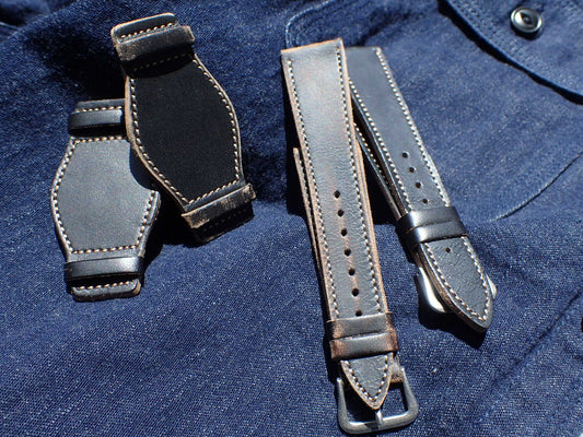 人気のホースレザーに台座が追加されました。