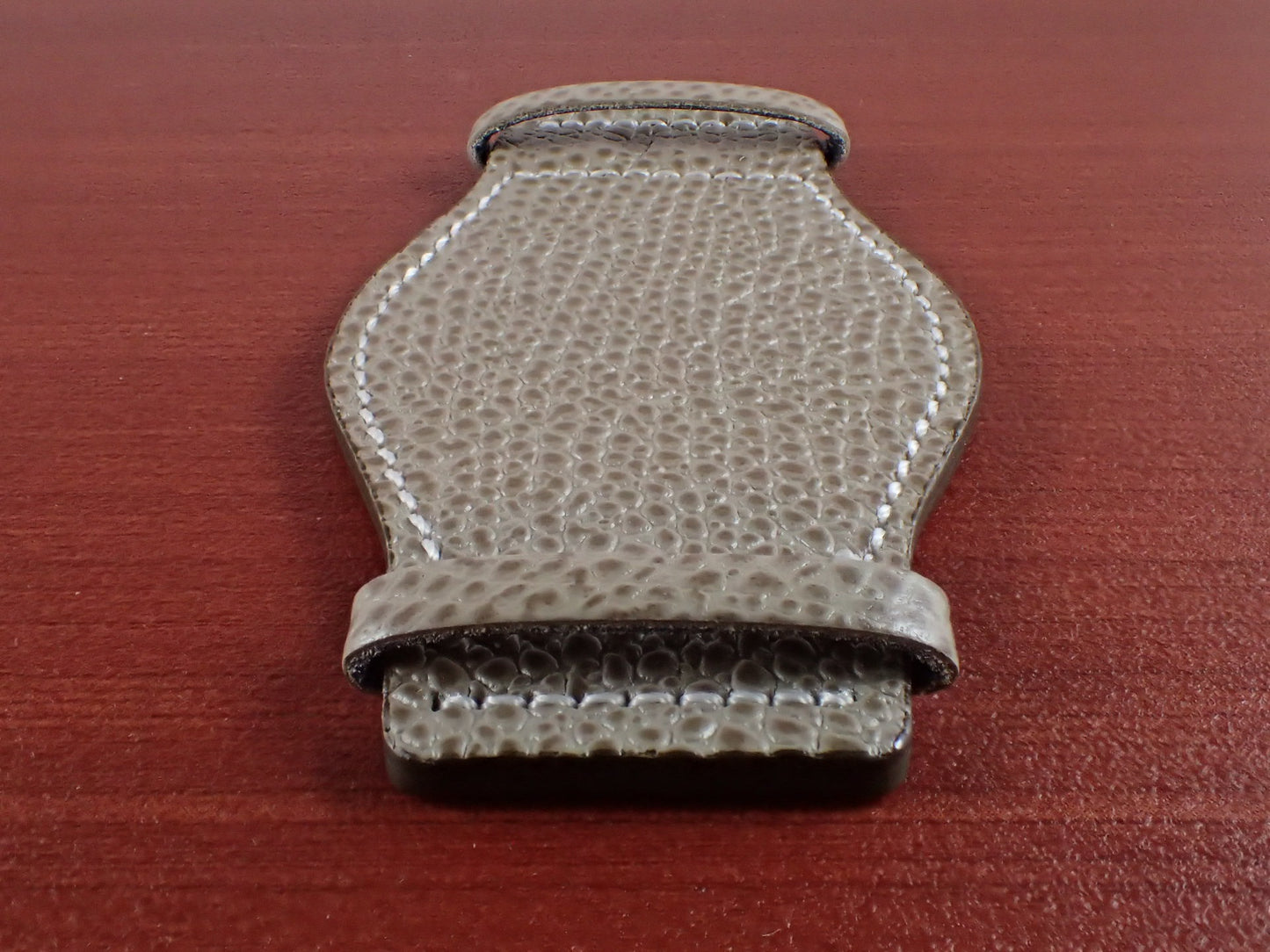 DEGERMANN DAUPHIN Embossed calf <tc>Pad</tc> (Oyster Gray)