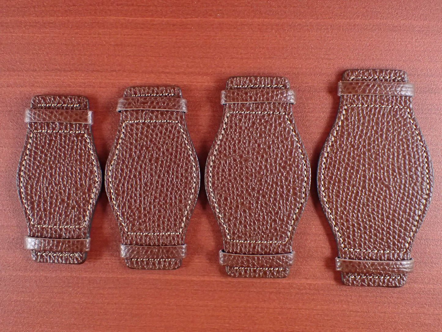 DEGERMANN DAUPHIN Embossed calf <tc>Pad</tc> (Maron)