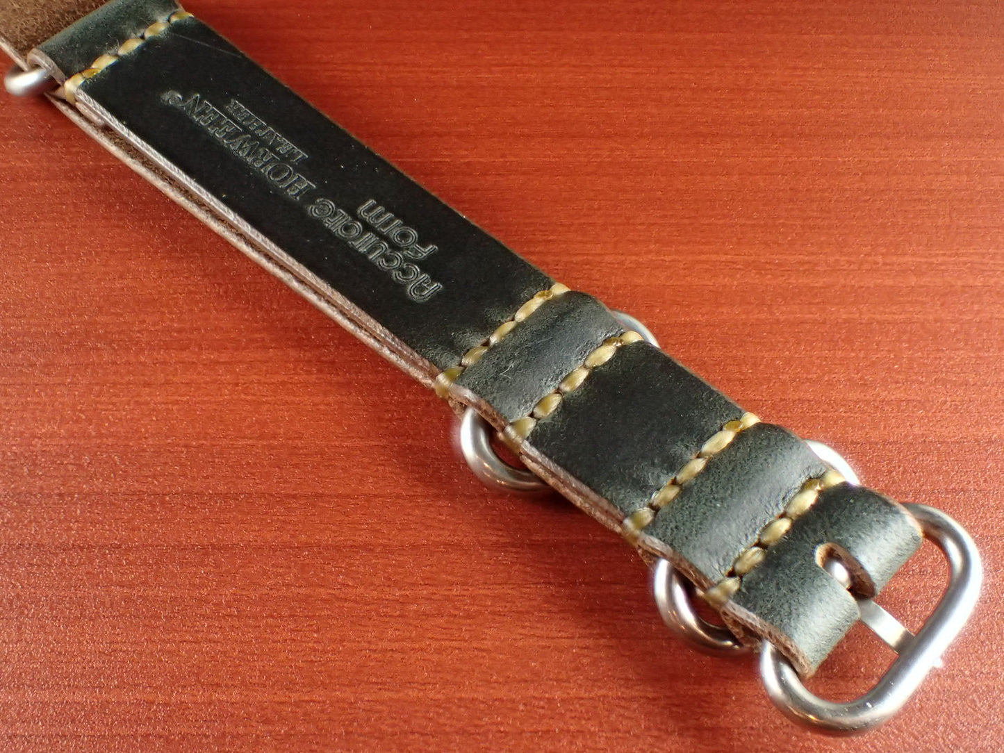 <tc>HORWEEN CHROMEXCEL NATO Type Strap Made to order (Navy)
</tc>