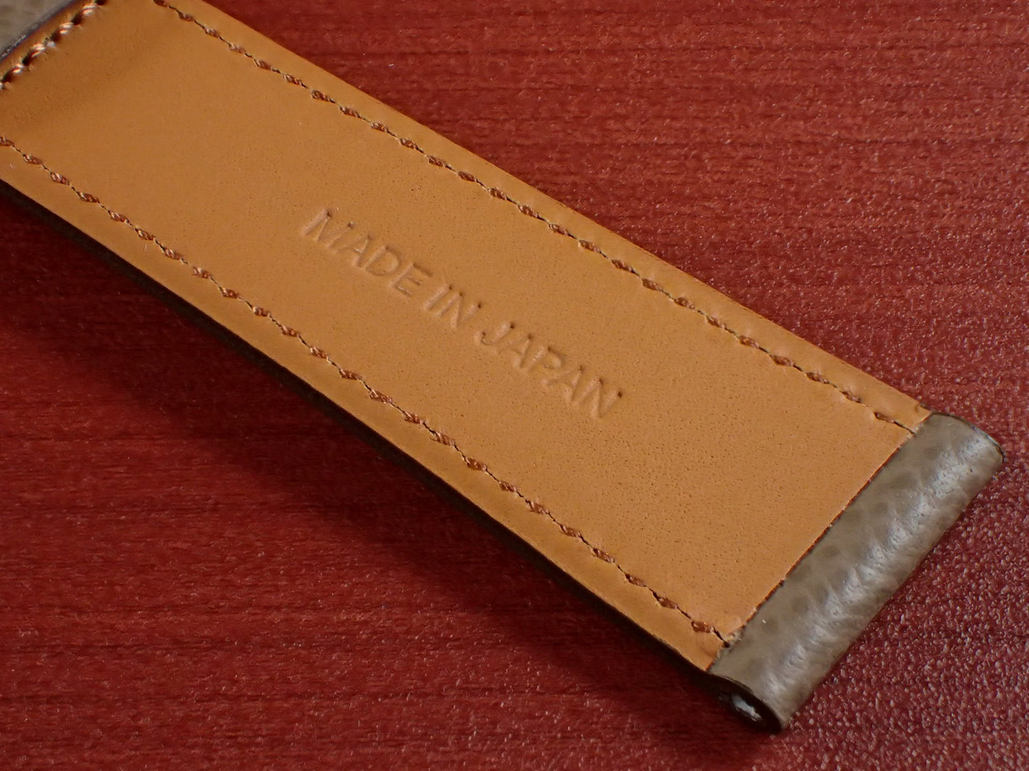 <tc>HAAS Derby French Embossed calf STRAP (Etoupe)</tc>