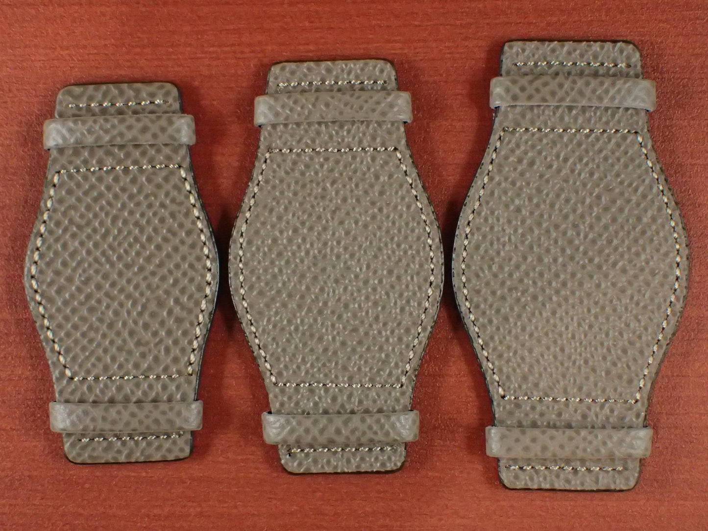 <tc>Pad HAAS Derby French Embossed calf (Etain)
</tc>