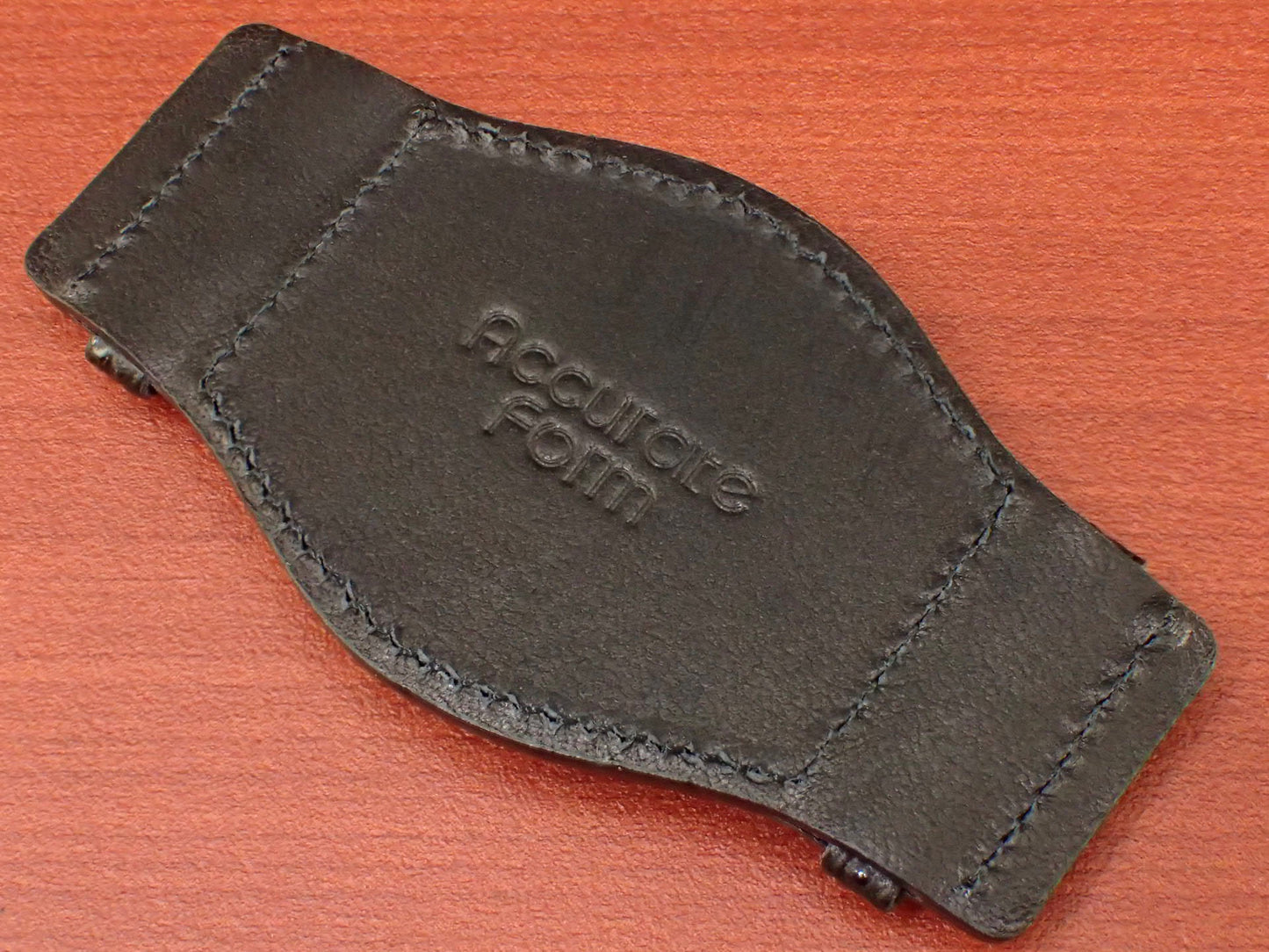 台座 HIMEJI KUROZAN Japanese Cowhide LEATHER (Black)