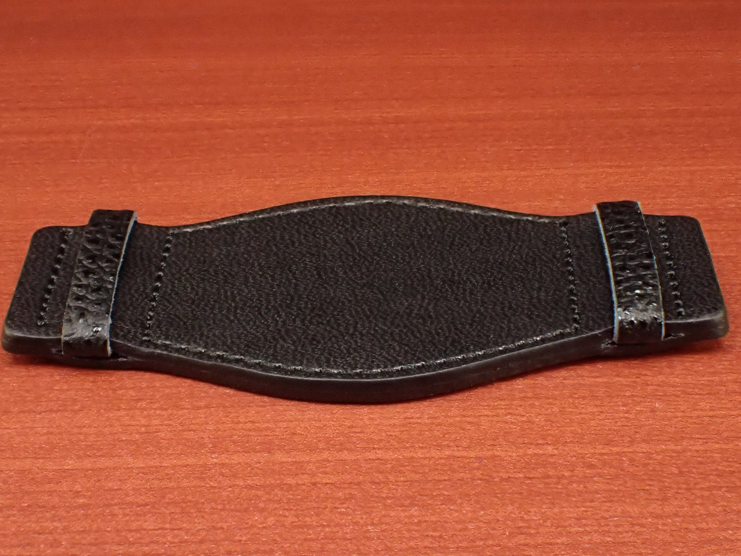 台座 HIMEJI KUROZAN Japanese Cowhide LEATHER (Black)