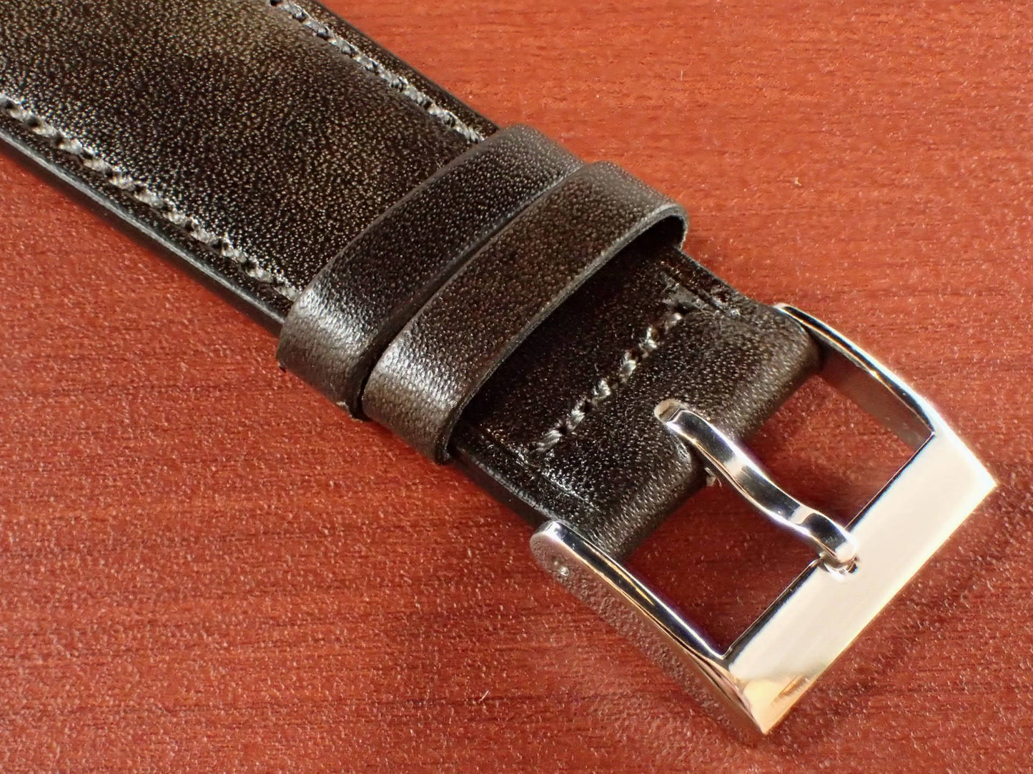 <tc>ILCEA Radica Museum calf Leather Strap (Gray)
</tc>