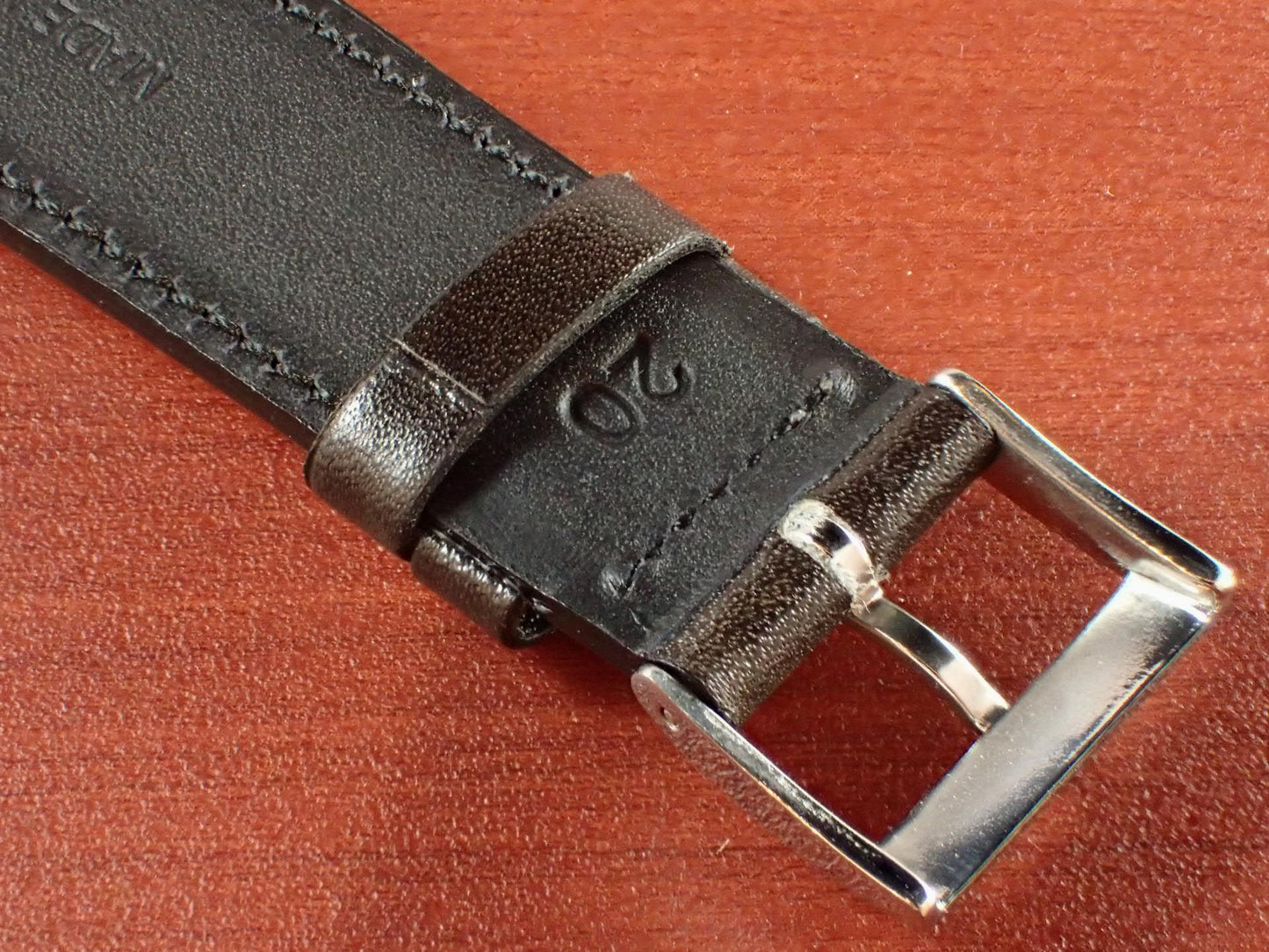 <tc>ILCEA Radica Museum calf Leather Strap (Gray)
</tc>