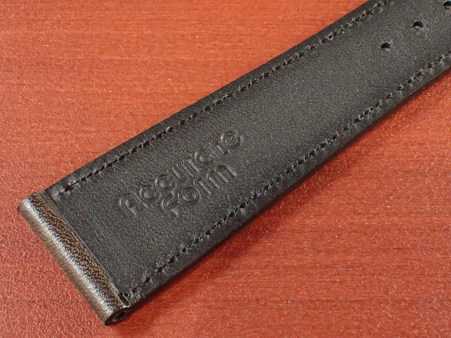 <tc>ILCEA Radica Museum calf Leather Strap (Gray)
</tc>