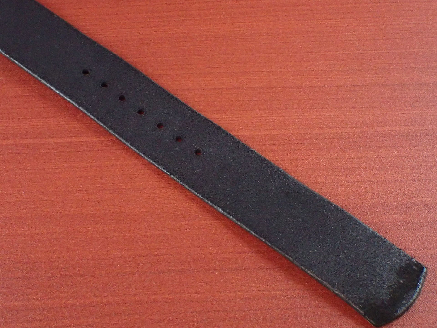 <tc>Japanese Goatskin Leather NATO Type Strap Made to order
</tc>