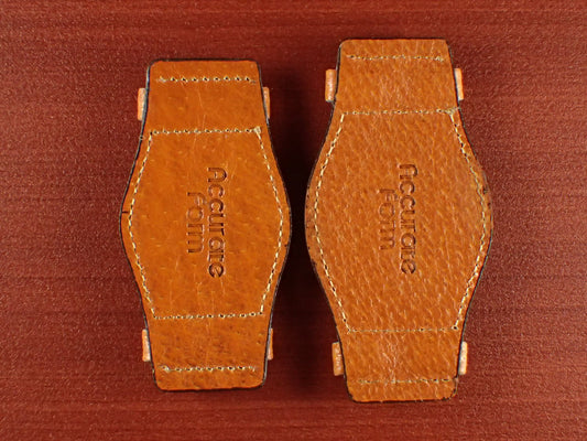 台座 Japanese Pigskin Leather(Gold Brown)