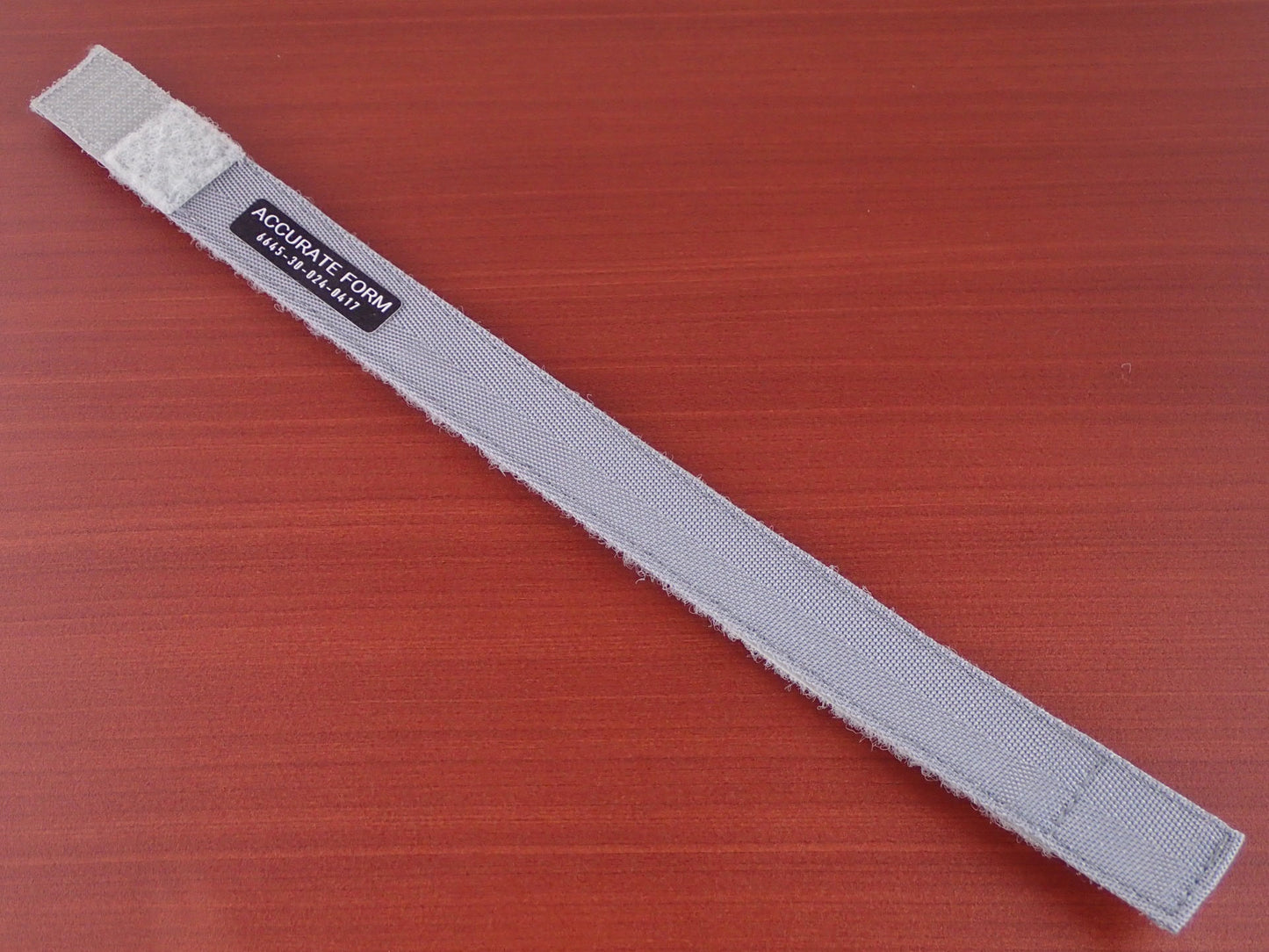 Accurate Form・H.A.L. STRAP (light gray)