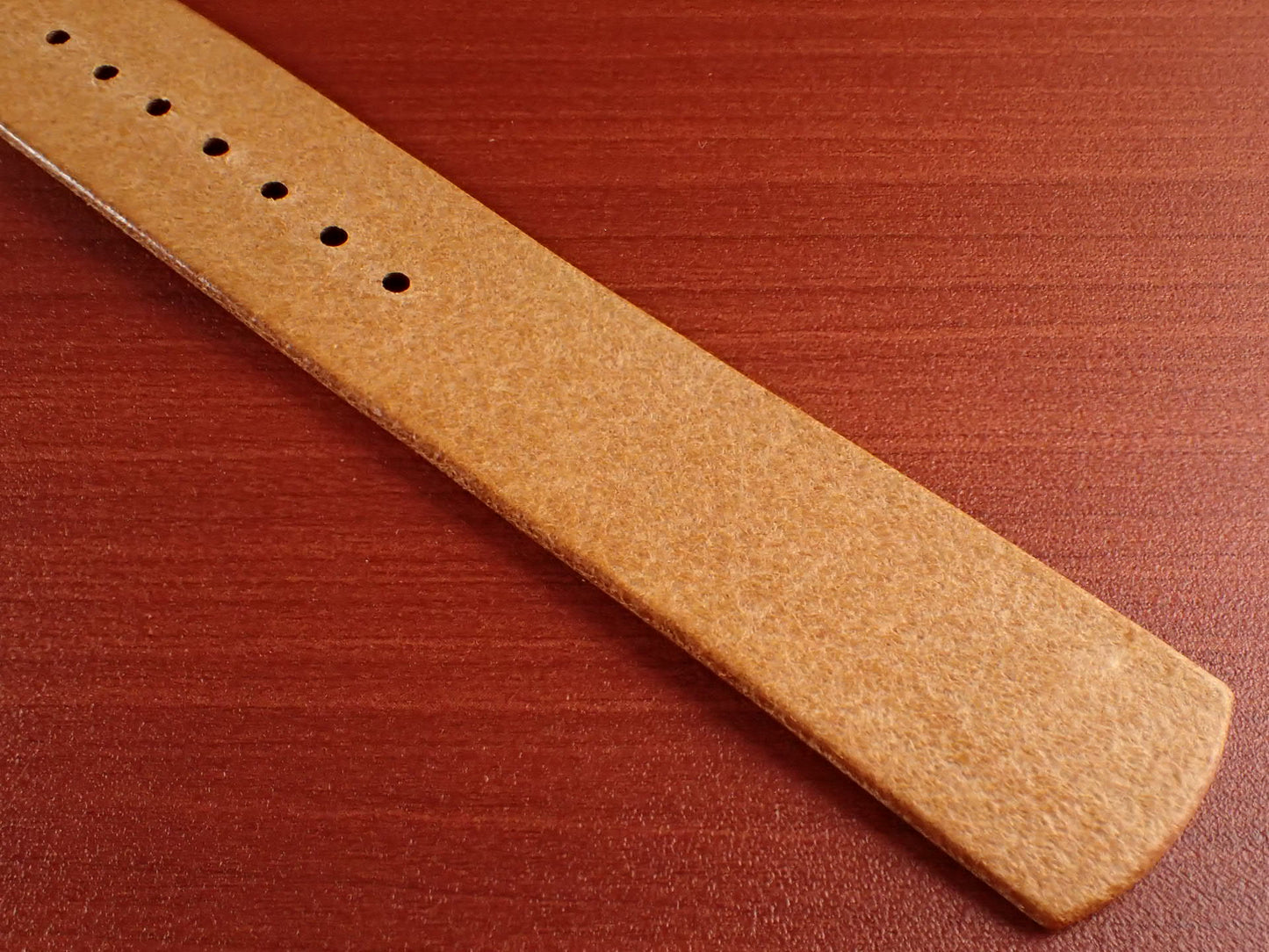 <tc>La Perla Azzura ALASKA NATO Type Strap Made to order (Brown)
</tc>