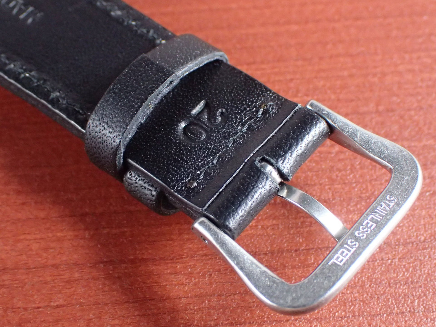 <tc>Lo Stivale BULGARO Shoulder Leather strap (Black)
</tc>