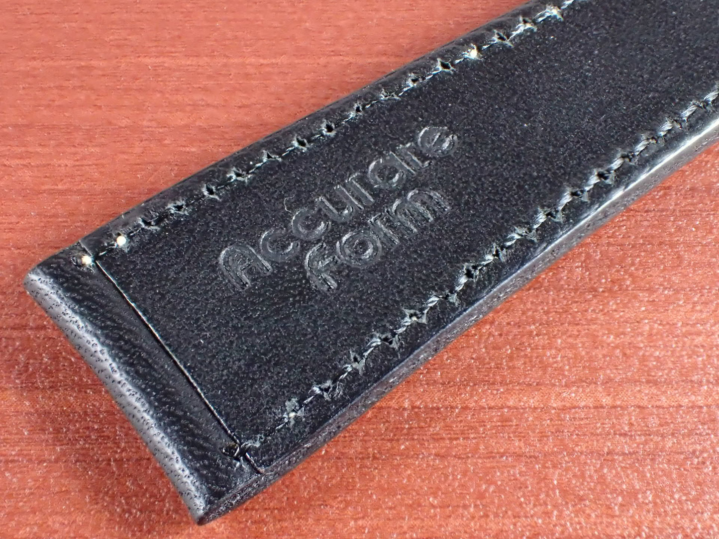 <tc>Lo Stivale BULGARO Shoulder Leather strap (Black)
</tc>