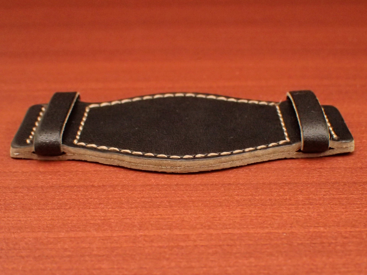 <tc>Leather Pad MARYAM Horse Leather Black</tc>