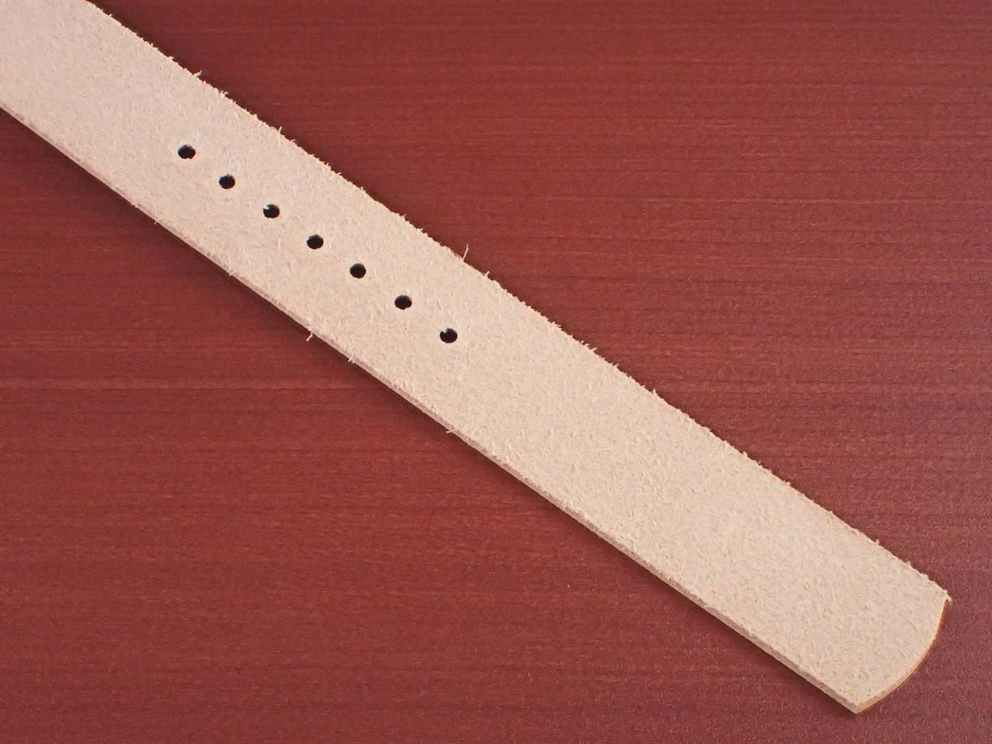 <tc>MARYAM Horse Leather NATO Type Belt Made to Order (Natural)</tc>