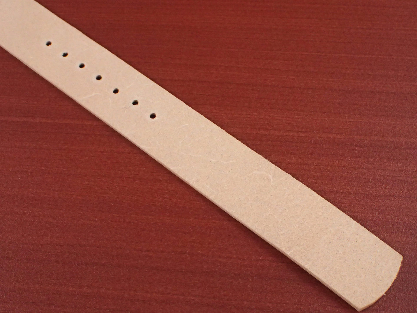 <tc>MARYAM HORSE Leather NATO G10 Belt Made to Order (Natural)</tc>