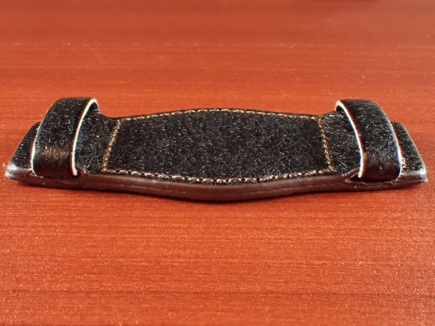 台座 Japanese Pigskin Leather(Black)