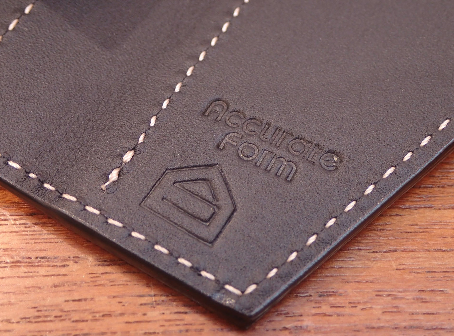 SUNOHARA SEISAKUSYO x Accurate Form Mobile Watch Case HAAS Derby(Etoupe)