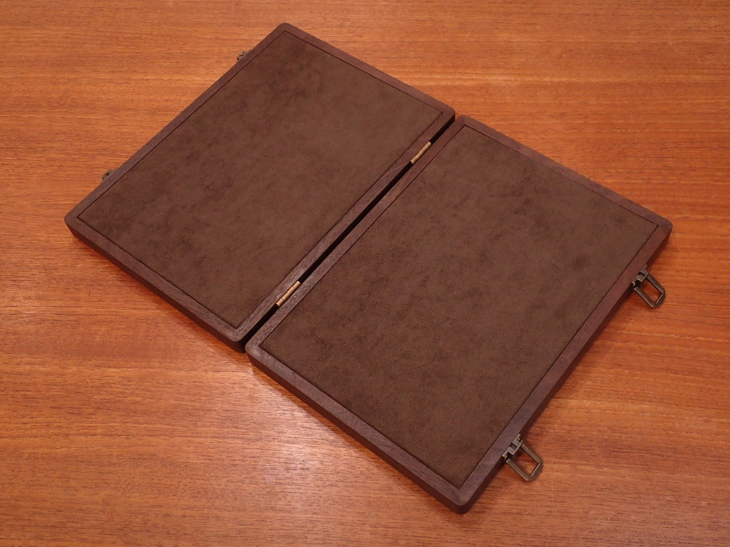 Tendo × Accurate Form A-MAG (magnetic shield) watch case