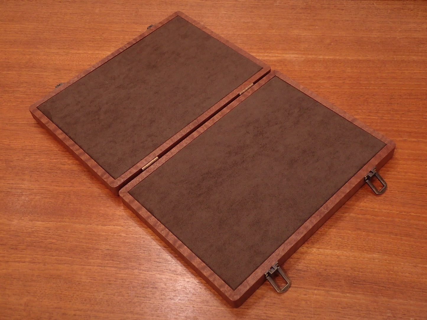 Tendo × Accurate Form A-MAG (magnetic shield) watch case