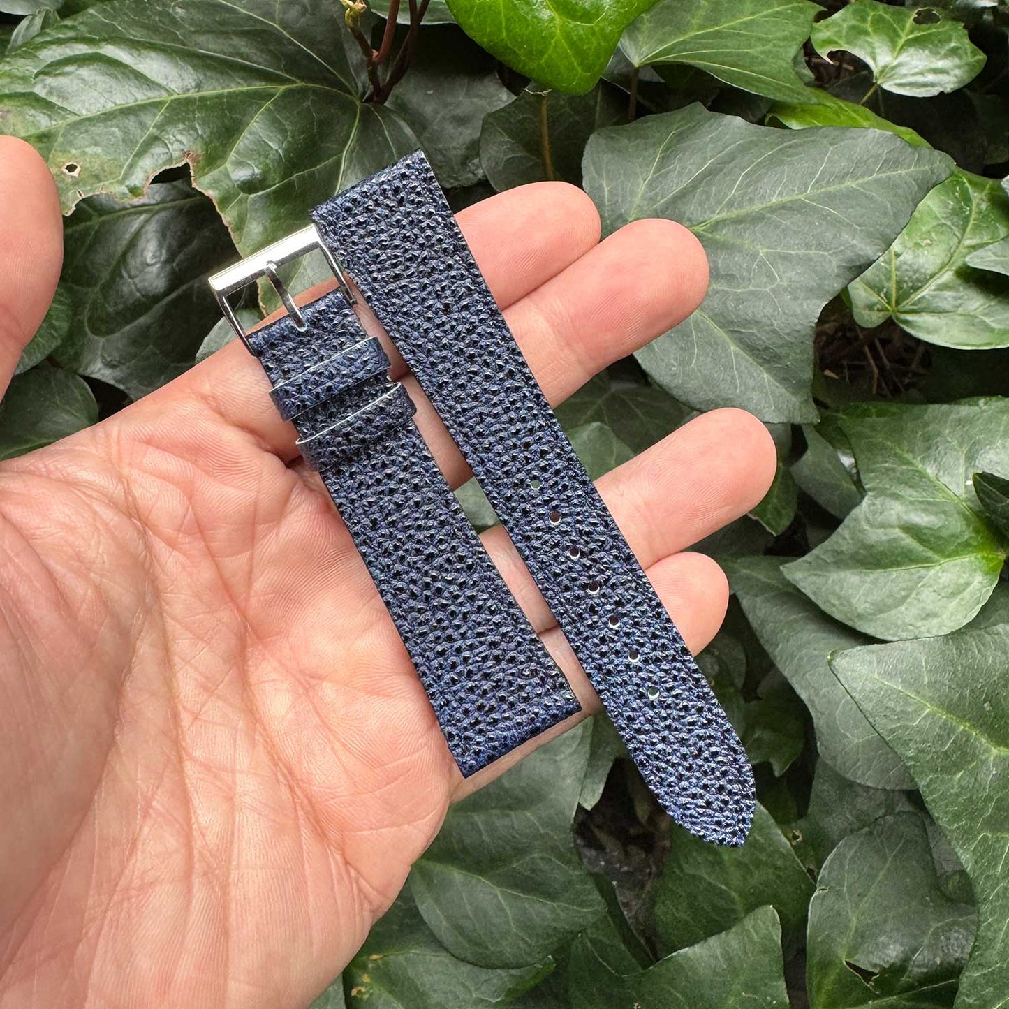 <tc>HIMEJI KUROZAN Japanese Cowhide LEATHER STRAP (Indigo)</tc>
