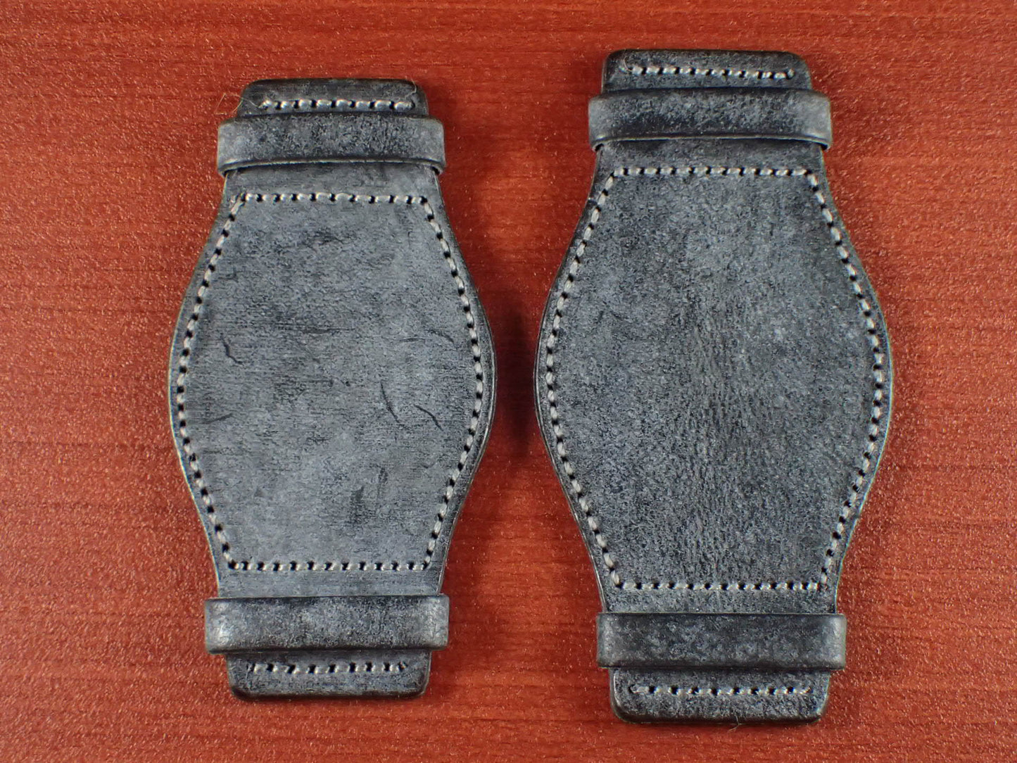 <tc>Leather Pad La Perla Azzurra ALASKA (black)</tc>