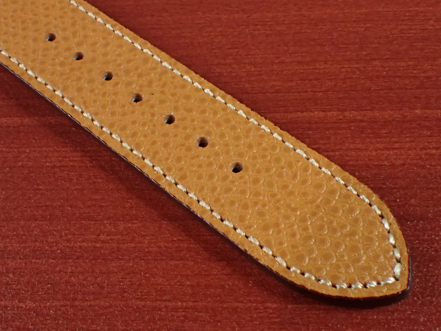 <tc>DEGERMANN DAUPHIN Embossed calf STRAP (Camel)</tc>