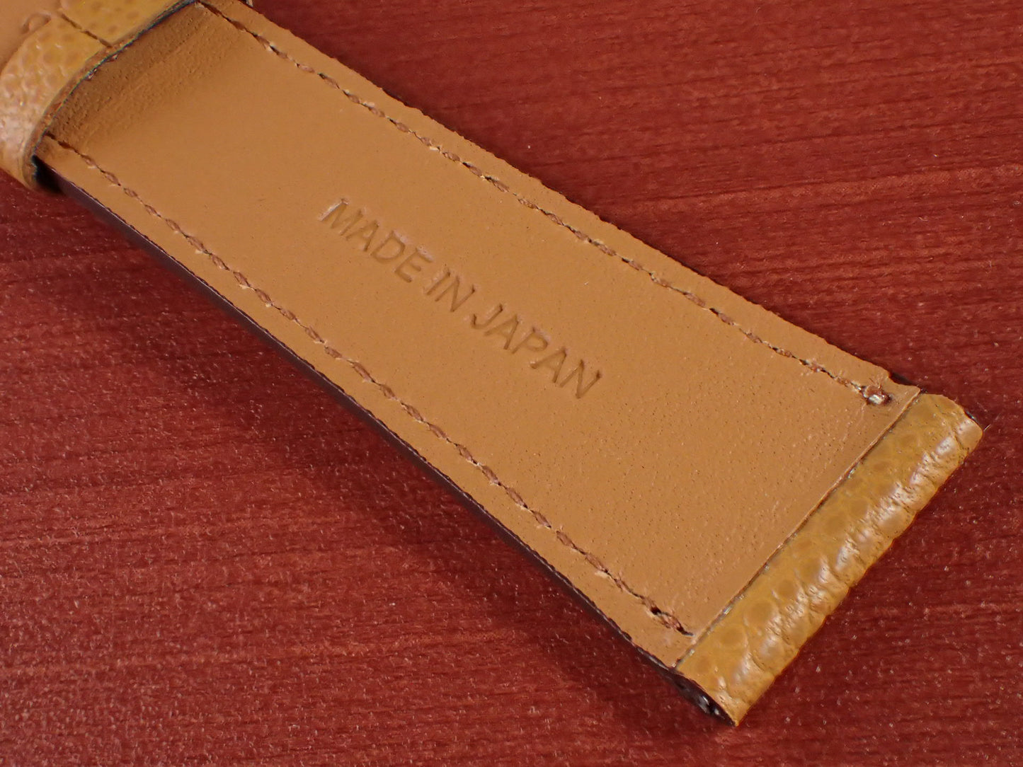 <tc>DEGERMANN DAUPHIN Embossed calf STRAP (Camel)</tc>