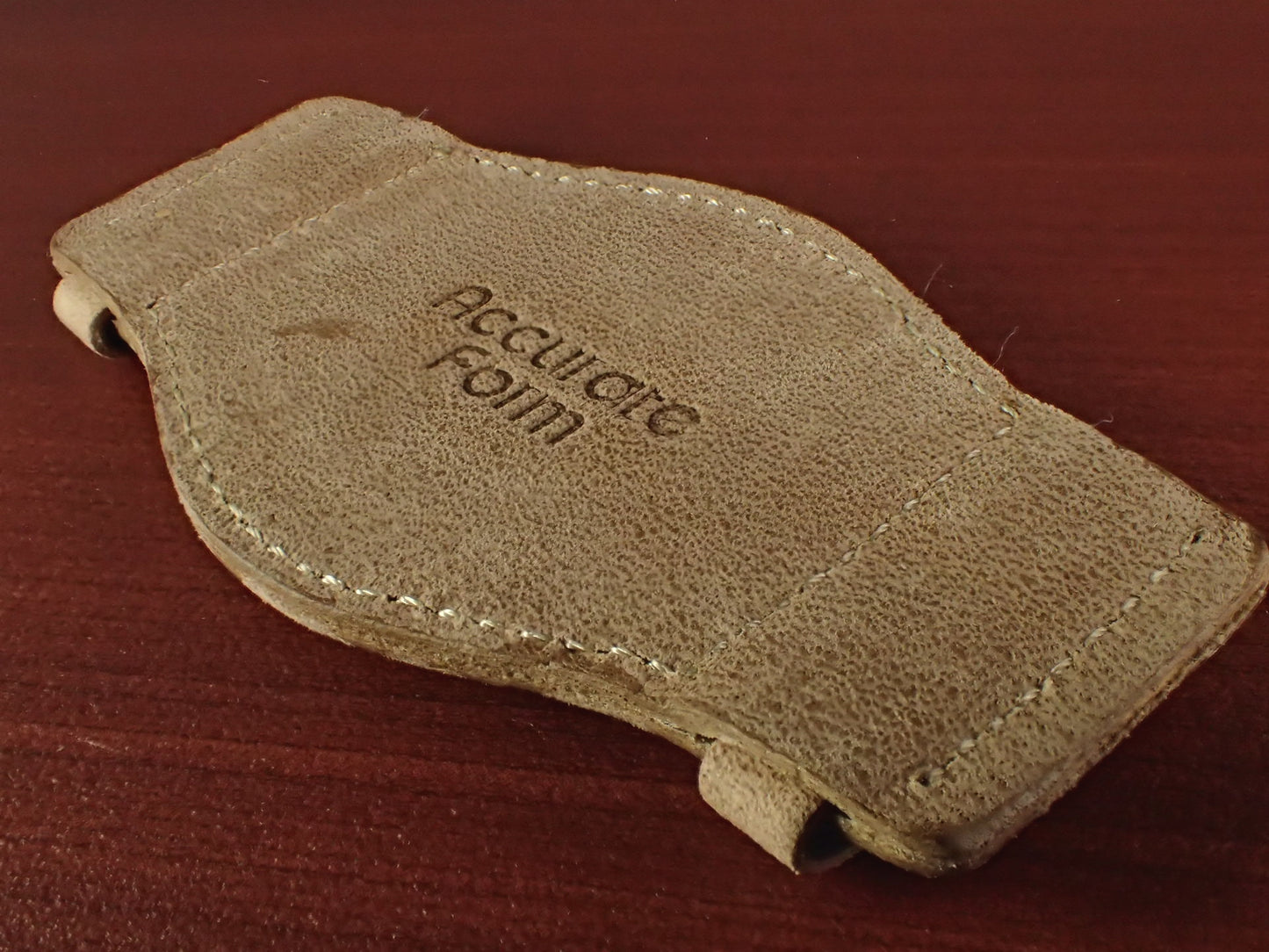 <tc>Leather Pad HORWEEN LATIGO (beige)</tc>