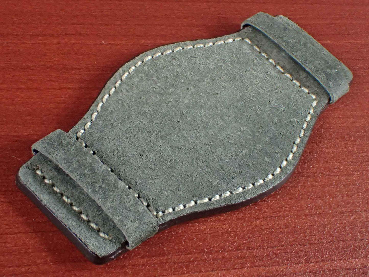 台座 Japanese Pig Suede(Olive)