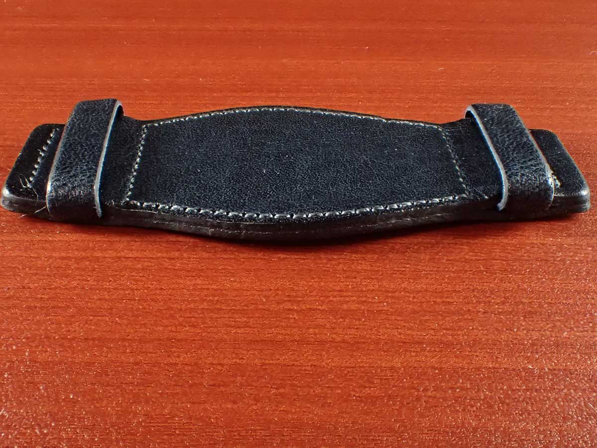 <tc>Leather Pad JAPANESE COWHIDE LEATHER (Navy)</tc>