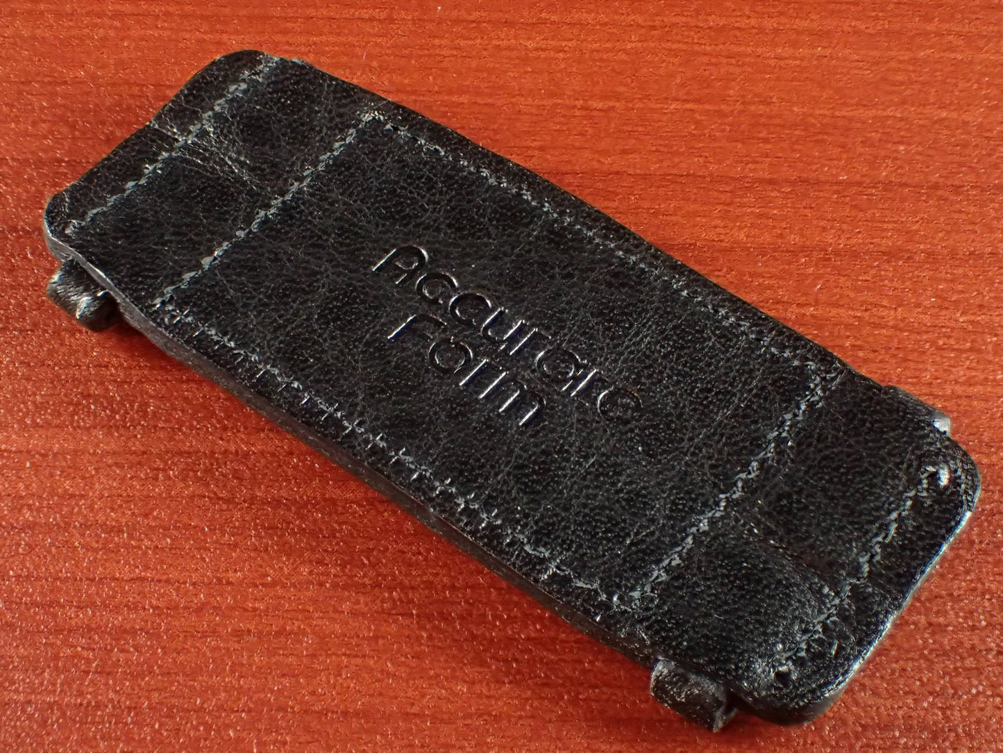 <tc>Leather Pad JAPANESE COWHIDE LEATHER for Rectangular Watch (Black)</tc>