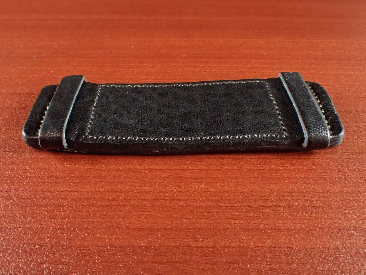 <tc>Leather Pad JAPANESE COWHIDE LEATHER for Rectangular Watch (Black)</tc>