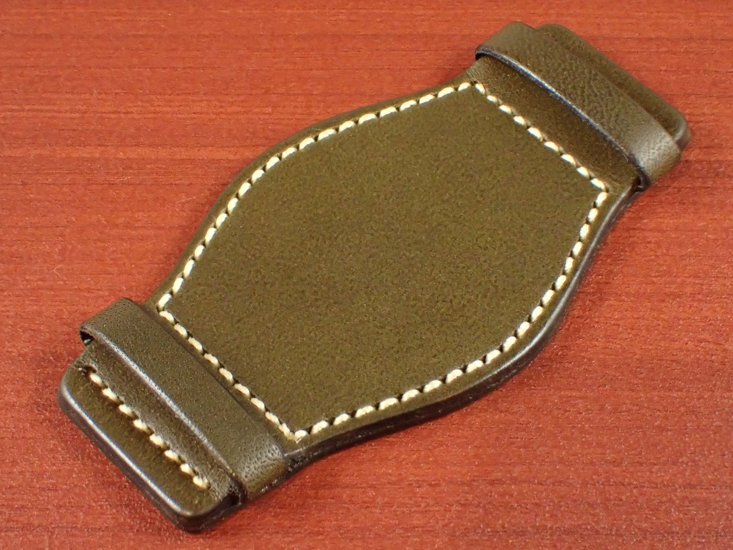 Lo Stivale BULGARO Shoulder Leather 台座 (Olive)