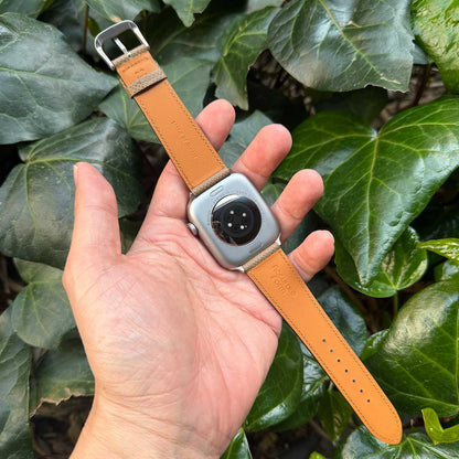 <tc>HAAS Derby French Embossed calf STRAP for Apple Watch (ETOUPE)</tc>